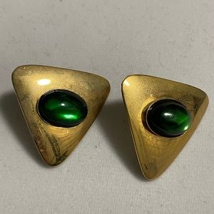 Vintage green stone triangle metal earrings